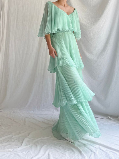 Mint Green A Line V Neck Layered Chiffon Party Dress Outfits DP3723