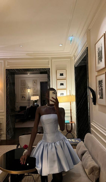 Simple A Line Strapless Blue Satin Short Homecoming Dress Outfits DP4938