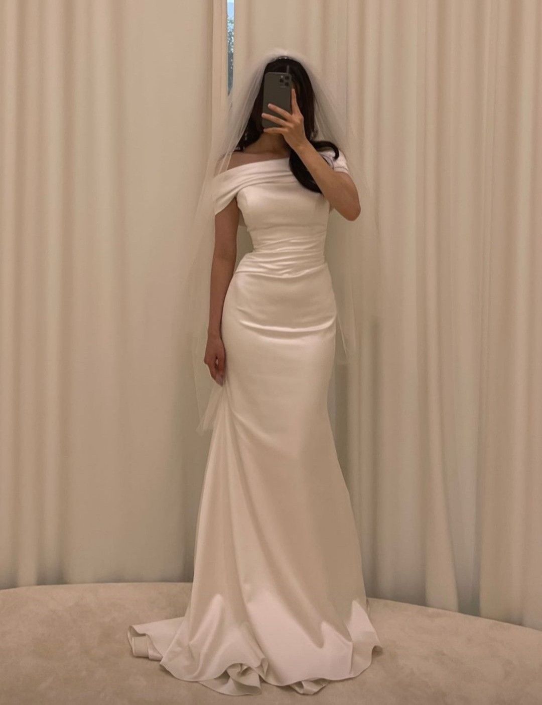 High-class Mermaid Off the Shoulder White Satin Long Wedding Dress DP7816