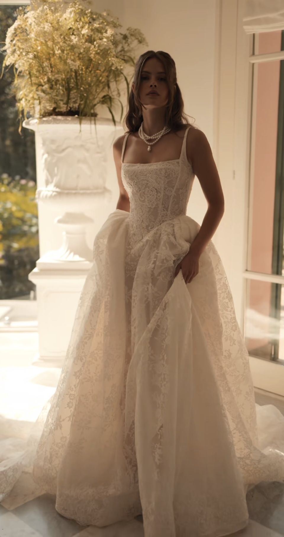 White Exquisite Ball Gown Straps Floral Lace Wedding Dress DP3278