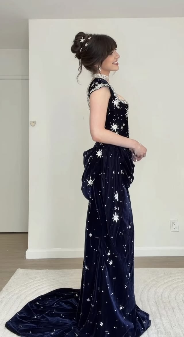 Stunning Navy Blue A Line Strap Shiny Beaded Velvet Long Prom Dress Evening Dresses DP7585