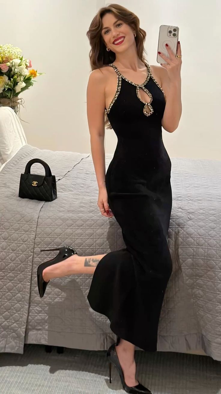 Vintage Sheath Halter Beaded Black Satin Prom Dress Evening Dress DP6749