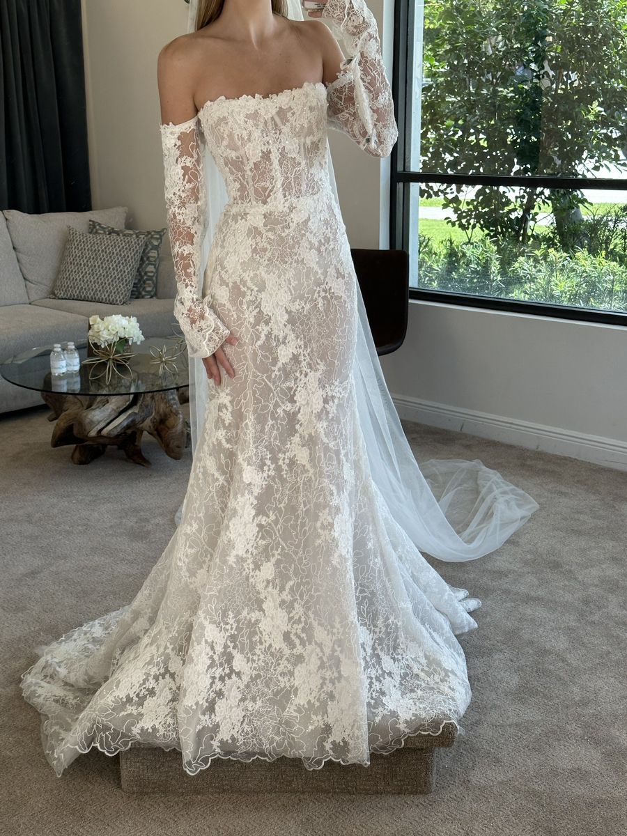 Exquisite Mermaid Long Sleeve White Lace Wedding Dress DP6846