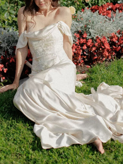 Vintage Ivory Sheath Off the Shoulder Lace Satin Long Wedding Dress DP5212