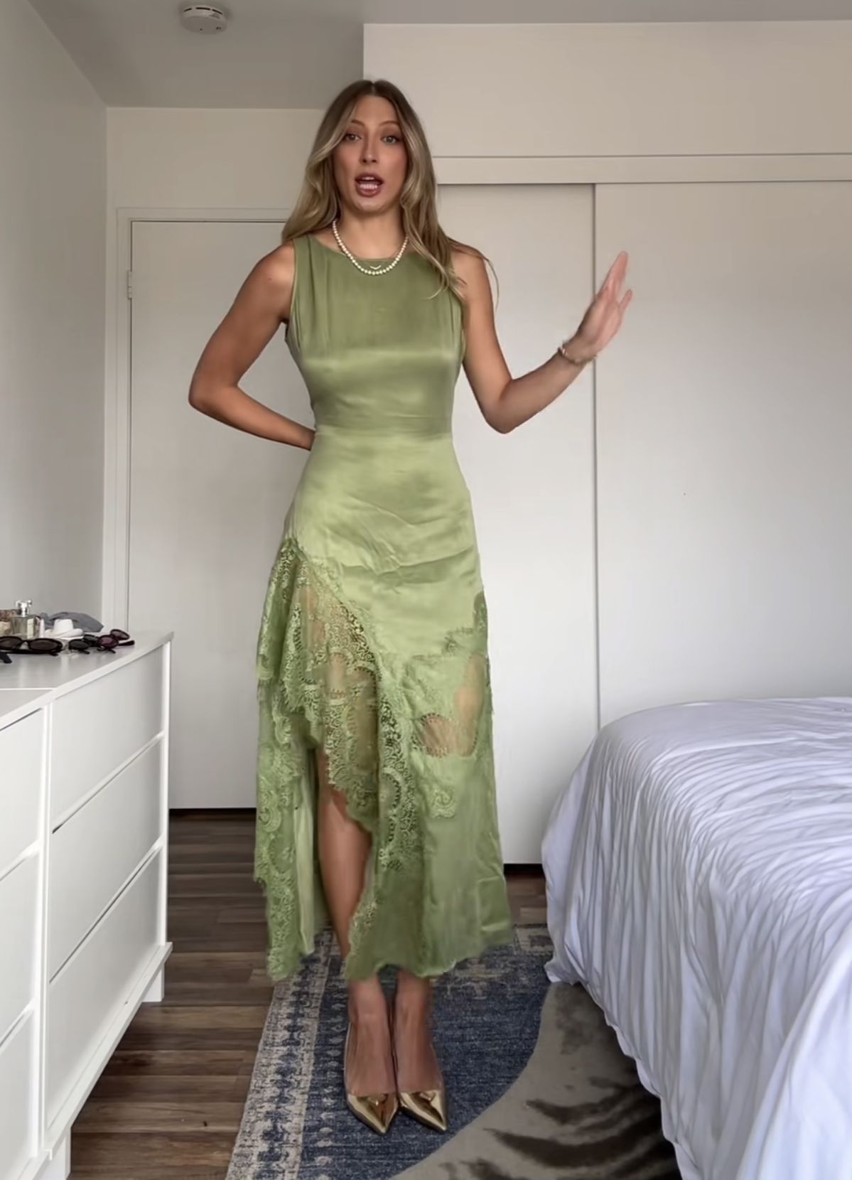 Simple Green A Line Round Neck Lace Satin Prom Dress Graduation Prom Dress DP6655