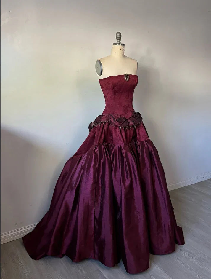 Vintage Burgundy Ball Gown Straps Beaded Sain Long Prom Dress DP5077