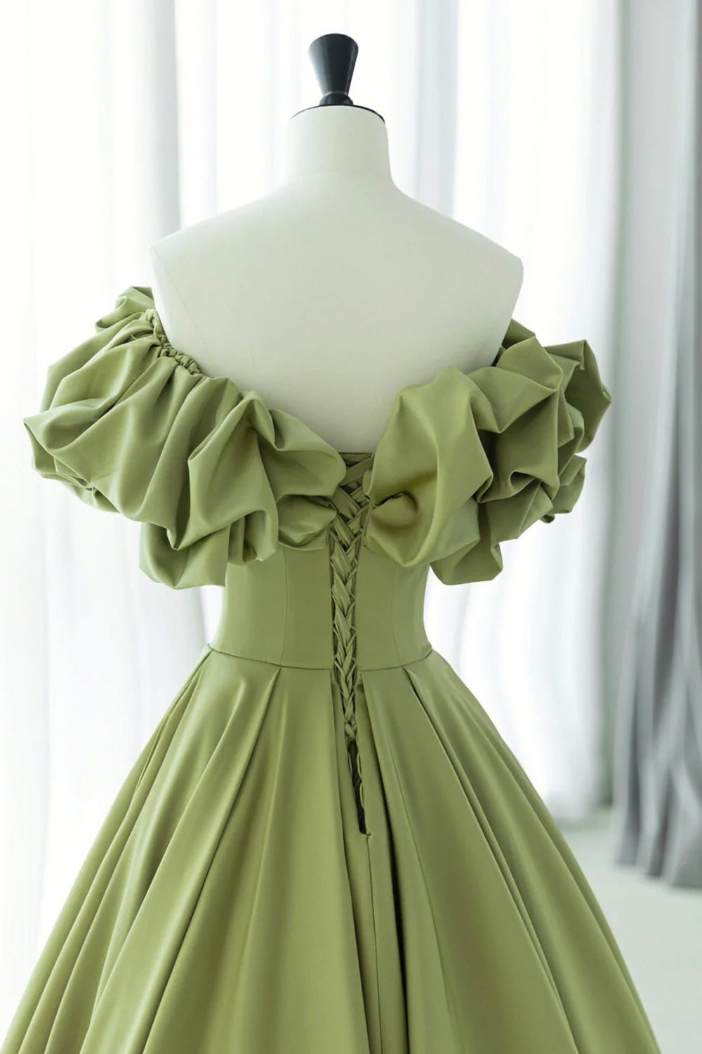 Elegant A Line Green Satin Long Prom Dresses Evening Dresses DP1017